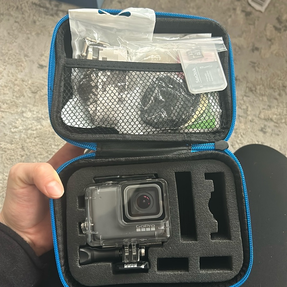 LIKE NEW GOPRO